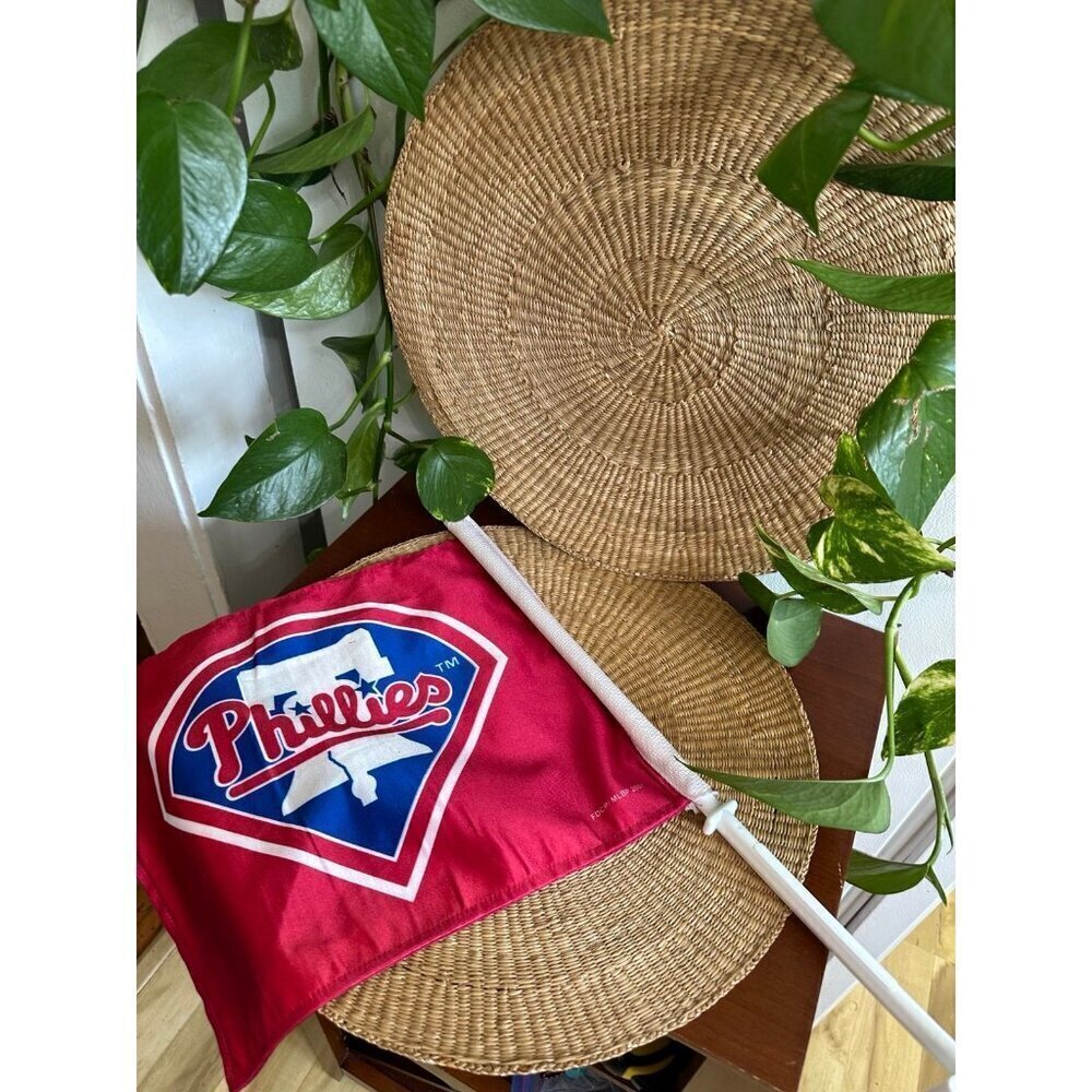 Vintage 2001 Philadelphia Phillies Car Flag